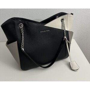Michael Kors Jet Set Gray/Black/ White Shoulder/ Tote Bag